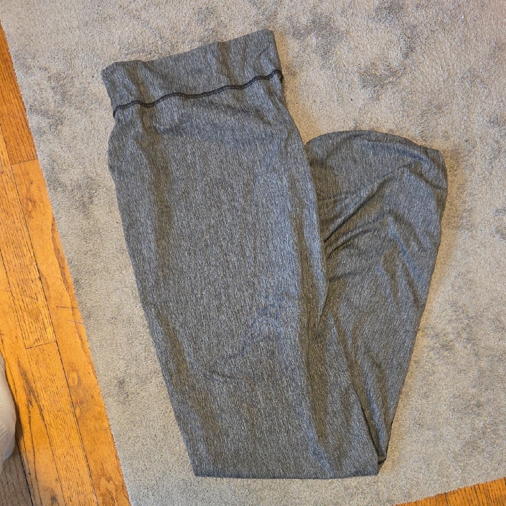 CLOSET CLOSING 7/31 Cozy Gray Hug Sleep Sleep Pod Blanket - Picture 4 of 4